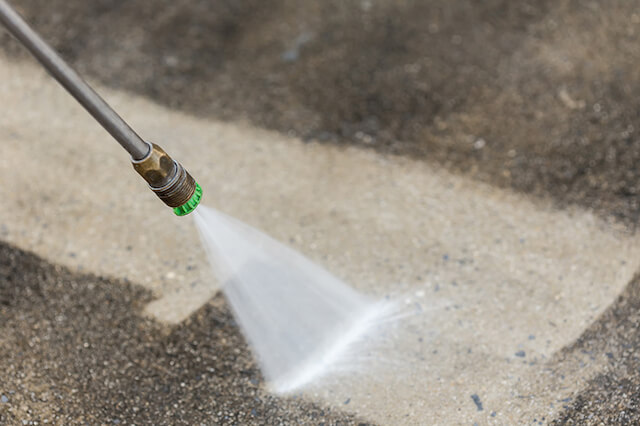 parking lot pressure washing in roanoke